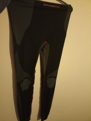 Zdjęcie oferty: Leginsy spodnie termoaktywne męskie M nowe