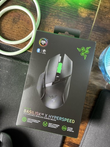 Zdjęcie oferty: Razer basilisk v3 hyperspeed nowy