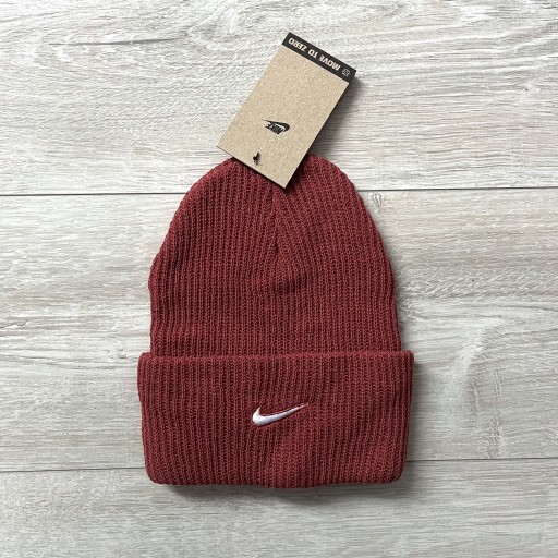 Zdjęcie oferty: Czapka zimowa beanie Nike swoosh logo red czerwona