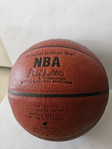 Zdjęcie oferty: Oryginalna piłka do koszykówki Spalding NBA