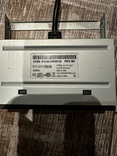 Zdjęcie oferty: Czytnik kart sd Samsung węwnetrzny + USB