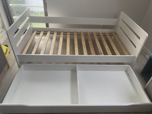 Zdjęcie oferty: Łóżko dziecięce 80 cm na 180 cm