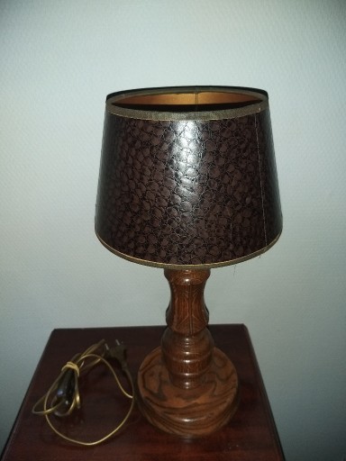 Zdjęcie oferty: Lampka nocna gwint E 27 wysokość 40 cm