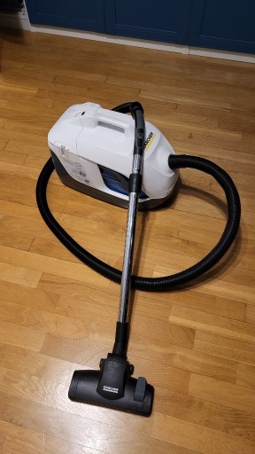 Zdjęcie oferty: Odkurzacz na wodę Karcher