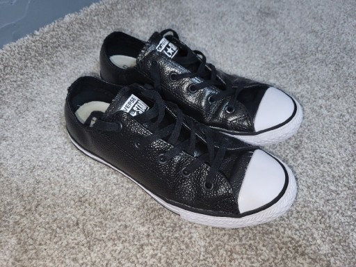 Zdjęcie oferty: Czarne skórzane trampki Converse 34