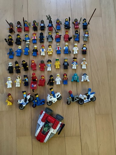 Zdjęcie oferty: Ludziki Lego 57 sztuk