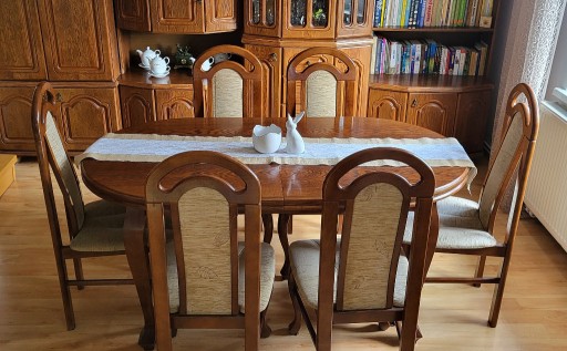 Zdjęcie oferty: Piękny dębowy stół do jadalni + 6 krzeseł !