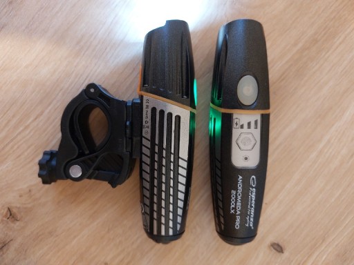 Zdjęcie oferty: Lampka rowerowa Esperanza Andromeda PRO 2000LX