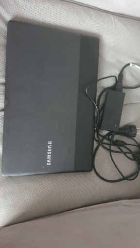 Zdjęcie oferty: Laptop samsung np300E5A-A07PL uszkodzony