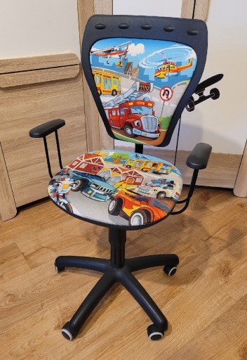 Zdjęcie oferty: Krzesło biurkowe obrotowe dziecięce
