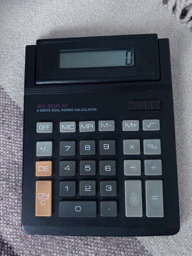 Zdjęcie oferty: Duży kalkulator solarny z lat 90 tych