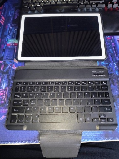 Zdjęcie oferty: Samsung Galaxy TAB A7 3GB 32GB LTE Srebrny