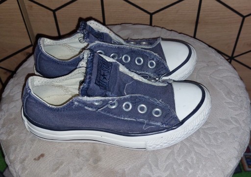 Zdjęcie oferty: Buty tenisówki kapcie Converse wsuwane miękkie 27