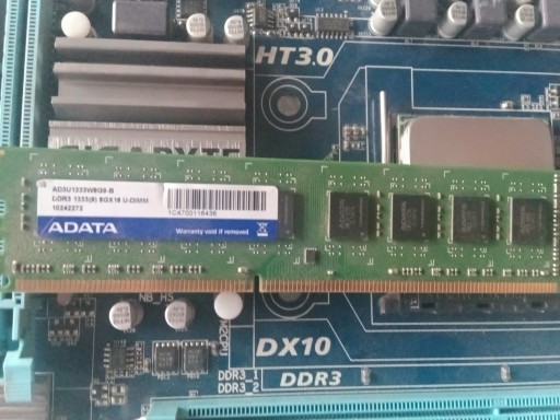 Zdjęcie oferty: Pamięć RAM ADATA 8GB DDR3 (AD3U1333W8G9-B)