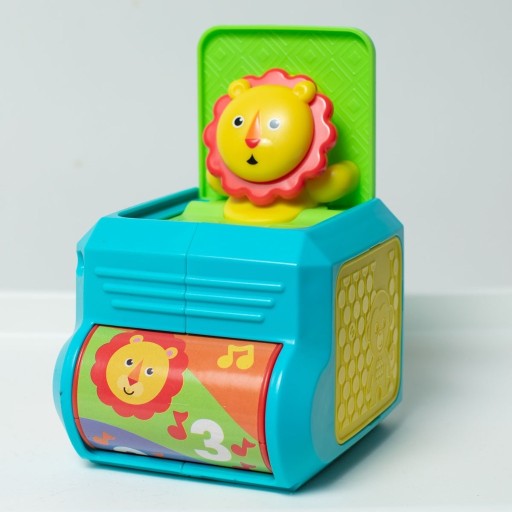 Zdjęcie oferty: Interaktywna kostka niespodzianka Fisher Price