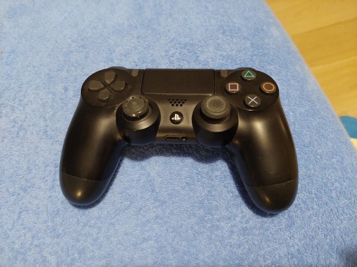 Zdjęcie oferty: Pad ps4, używany stan bdb