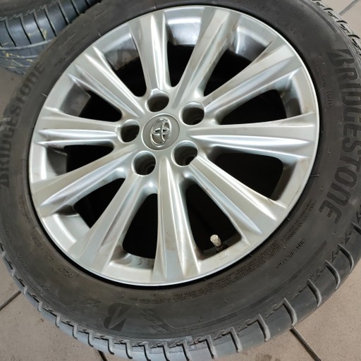 Zdjęcie oferty: FELGI  ORYG. TOYOTA-ALU 17" Z OPONAMI LET.  BRIDGESTONE I CZUJNIK.