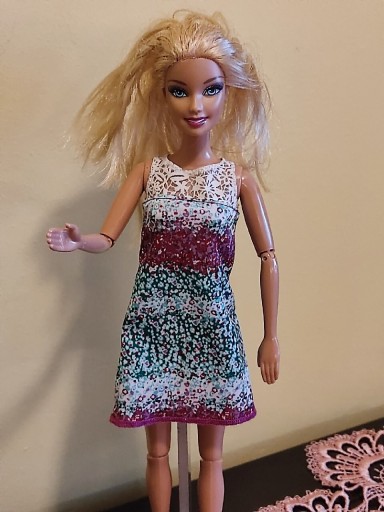 Zdjęcie oferty: Sukienka dla lalki Barbie