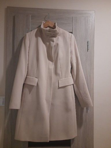 Zdjęcie oferty: wiosenny beżowy płaszcz damski 38 EWOLA