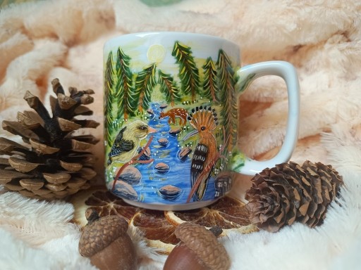Zdjęcie oferty: Wilga i dudek w pejzażu ręcznie malowany kubek 270 ml.