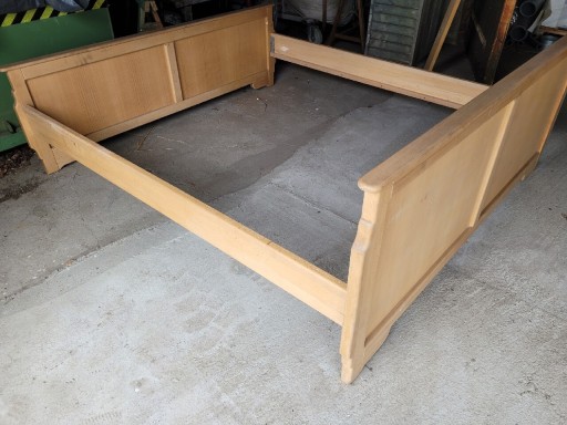 Zdjęcie oferty: łóżko bukowe podwójne lite drewno buk