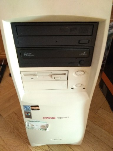 Zdjęcie oferty: Komputer Compaq z plyta Asus A558M-K Win10