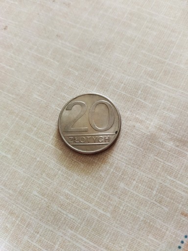 Zdjęcie oferty: moneta 20 zł.  miedzionikiel,  PRL z 1986 i 1987r.
