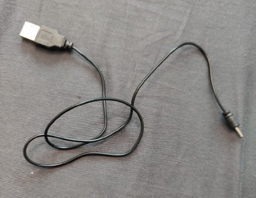 Zdjęcie oferty: Kabel ładowania Nokia USB - cienki bolec