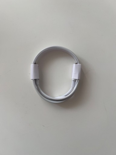 Zdjęcie oferty: Oryginalny kabel USB-C na Lighting