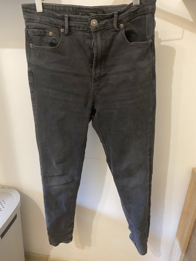 Zdjęcie oferty: Spodnie dżinsowe stradivarius 38 M