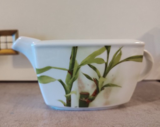 Zdjęcie oferty: Sosjerka dzbanek do sosów porcelana 0,4l. Lubiana