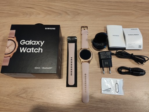 Zdjęcie oferty: Samsung Galaxy Watch 42mm!!Stan bardzo dobry!!