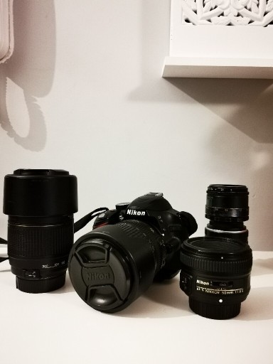 Zdjęcie oferty: Nikon d3200 + 4 obiektywy + akcesoria