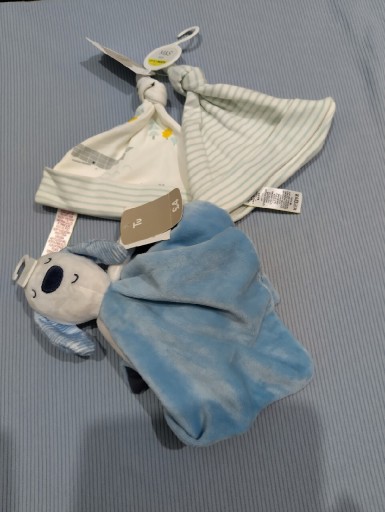 Zdjęcie oferty: Przytulanka niemowlęca piesek + czapeczki do 1 mca