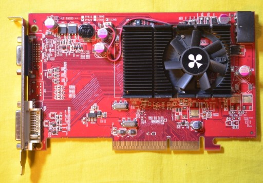 Zdjęcie oferty: CLUB3D ATI RADEON HD3450 512MB DDR2 128BIT AGP