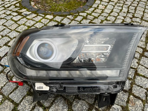 Zdjęcie oferty: Dodge Durango reflektor prawy LED oryg modyfik
