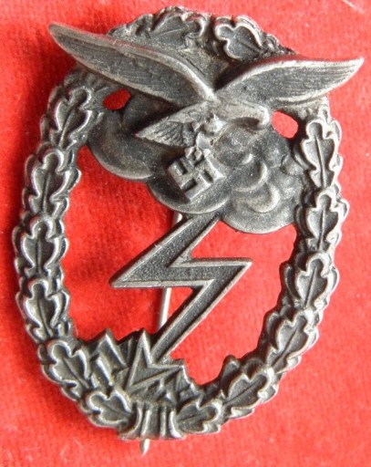Zdjęcie oferty: . Lądowa Odznaka Bojowa Luftwaffe