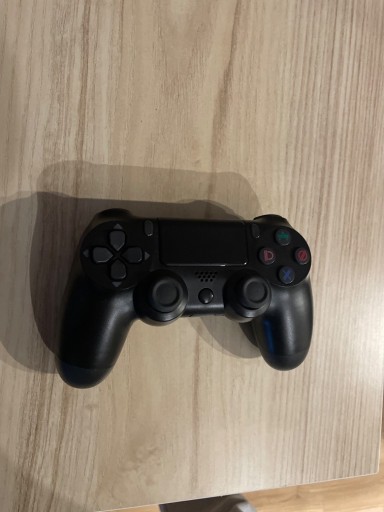 Zdjęcie oferty: Pad przewodowy do ps4 zamiennik