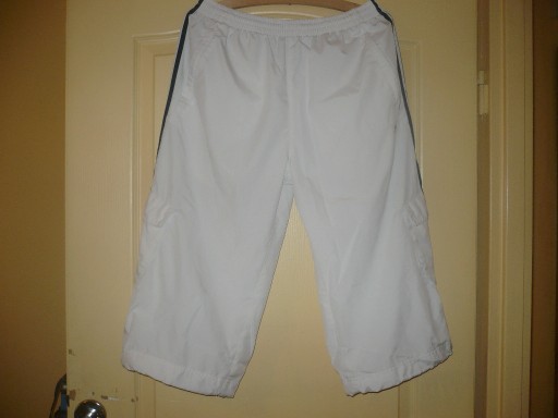 Zdjęcie oferty: Adidas krótkie spodnie ściągacz w pasie roz. M