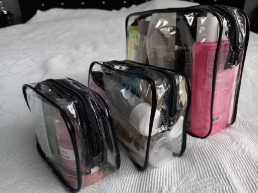 Zdjęcie oferty: Kosmetyczka transparentna podróżna 3 szt bezbarwna