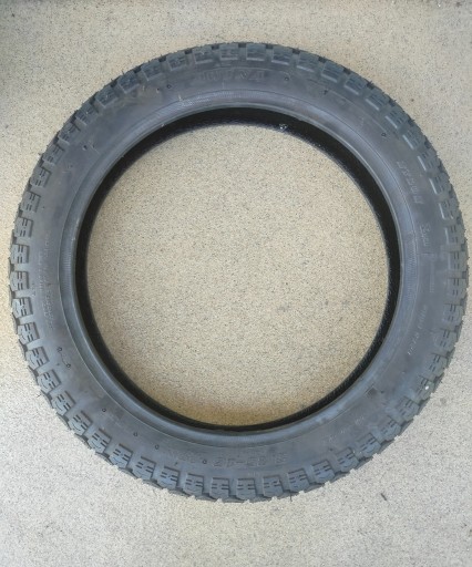 Zdjęcie oferty: Opona szosowa Awina 3.25x16, 3,25-16 3.25-16 i dętka 