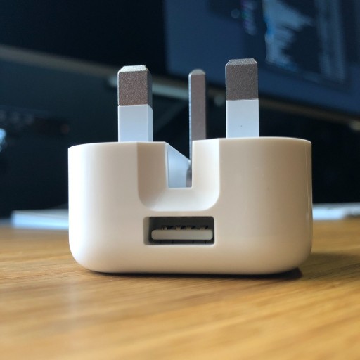 Zdjęcie oferty: Apple A1552 UK - Apple 5W USB Power Adapter