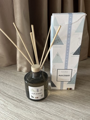 Zdjęcie oferty: Dyfuzor zapachowy Norway Scandinavia z patyczkami Ava & May 100 ml