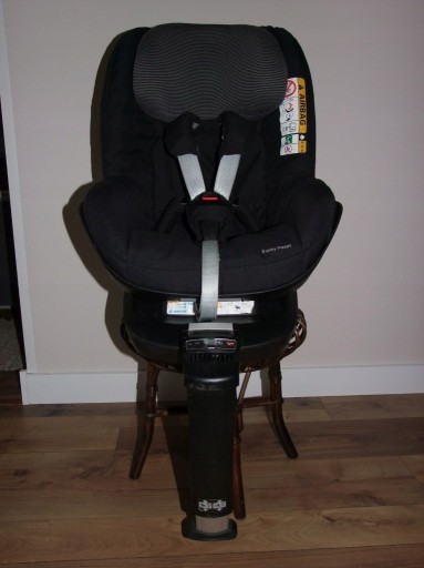 Zdjęcie oferty: Maxi Cosi-baza 2 Way + 2 Way Pearl 