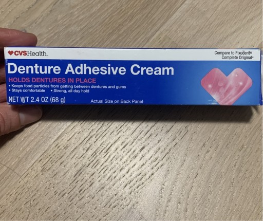 Zdjęcie oferty: CVS Health Denture Adhesive Cream