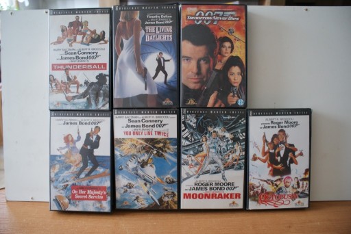 Zdjęcie oferty: Kasety VHS James Bond 007