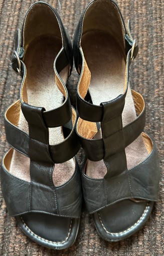 Zdjęcie oferty: Buty damskie sandały rozmiar 39 czarne