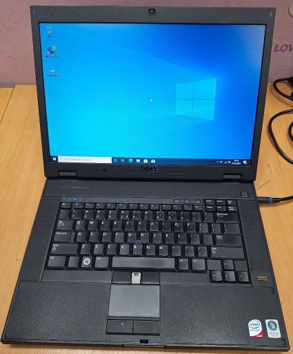 Zdjęcie oferty: Dell E5500 2x2GHz/2GB/SSD120GB/DVD/15,4 RS232 com