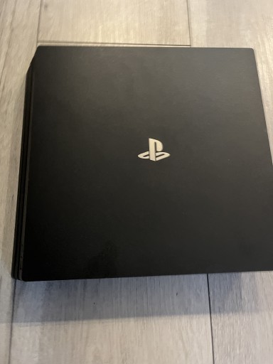 Zdjęcie oferty: PlayStation 4 PRO 1TB ps4 pad