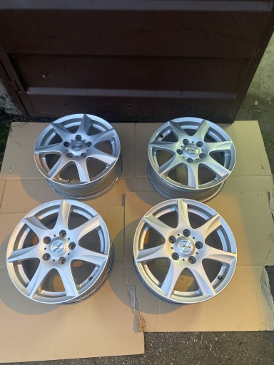 Zdjęcie oferty: Felgi 5x112 Vw, Audi, Seat, Skoda 15’ jak nowe